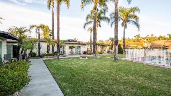 Fallbrook Country Inn image 25